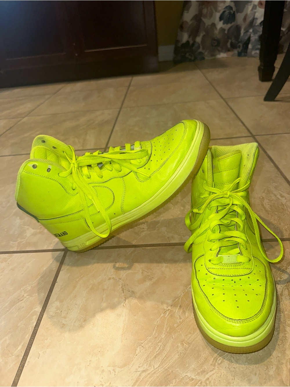 Volt Nike Air Force 1 High sneakers Men’s Size 12